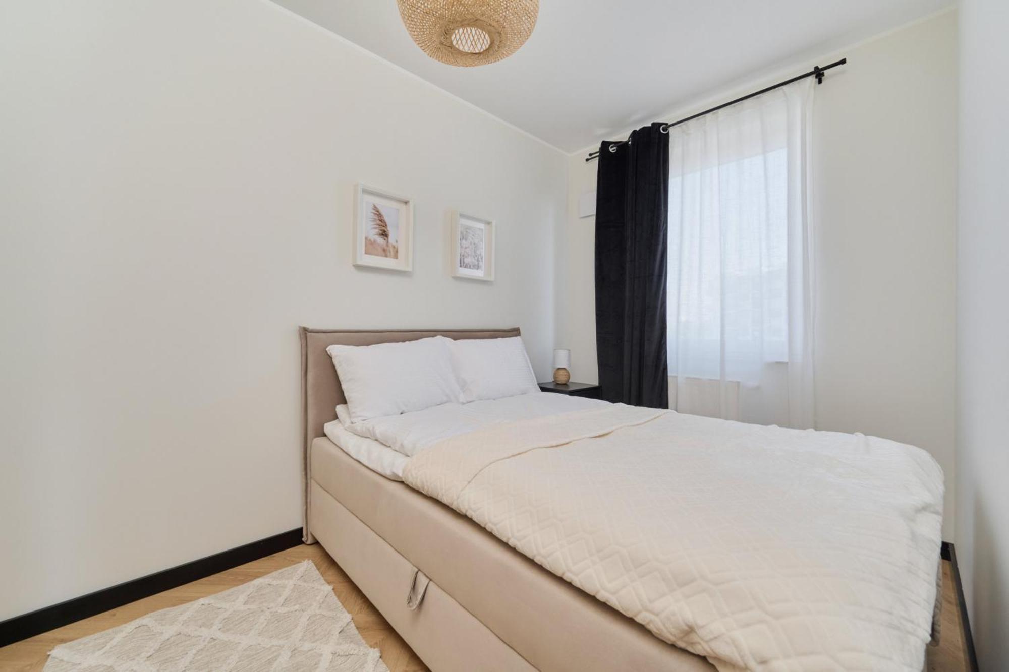 Fresh & Stylish Apartments In Poznan With Parking & Balcony By Noclegi Renters Ngoại thất bức ảnh